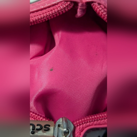 Scuni Black and White Floral Cosmetic Bag (EUC) - Picture 7 of 11